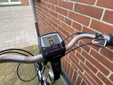 NUR 700km Gazelle Orange E-Bike Damen 49cm