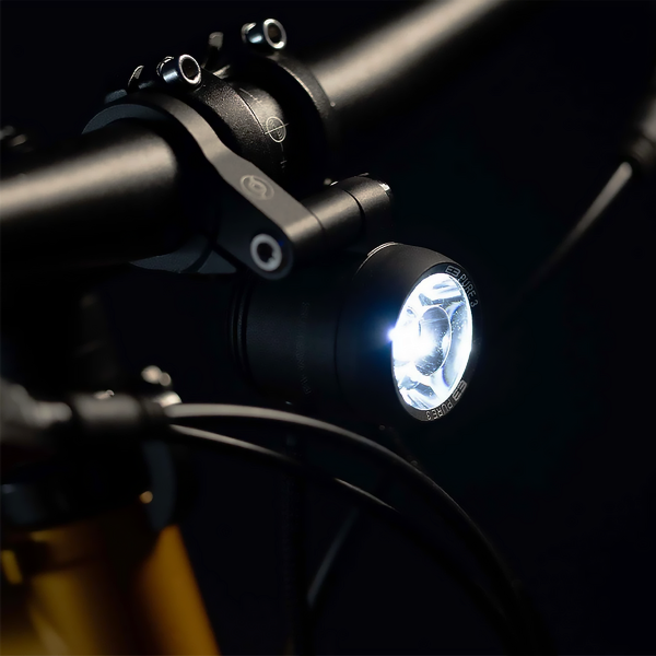 E3 Pure 3 – upside-down Dynamoscheinwerfer
