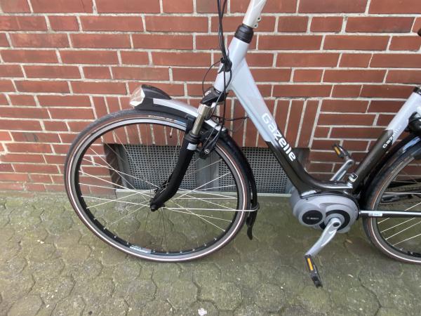 NUR 700km Gazelle Orange E-Bike Damen 49cm