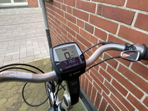 NUR 700km Gazelle Orange E-Bike Damen 49cm